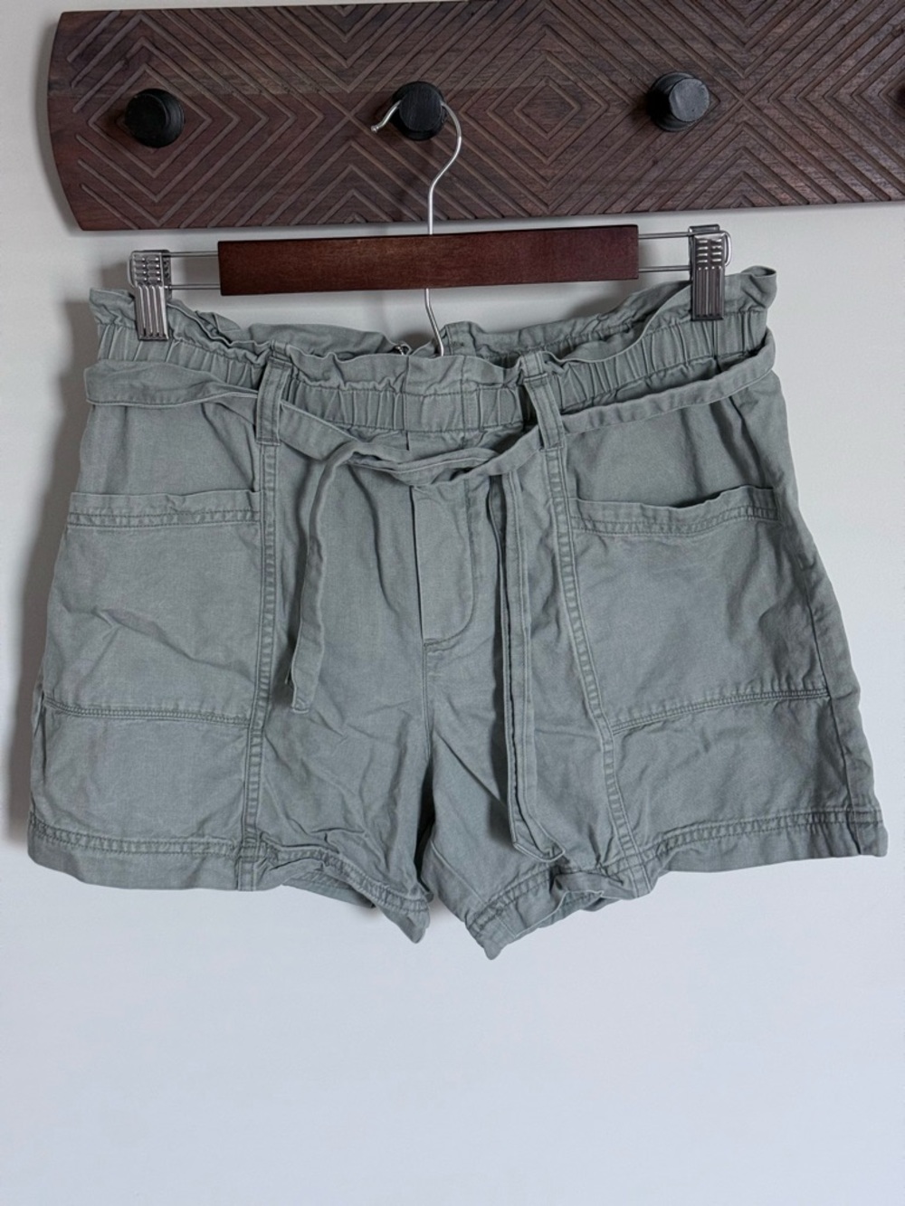Abercrombie Kids Green Grey Cargo Utility Ruffle Waist Belted Shorts Girls 17/18